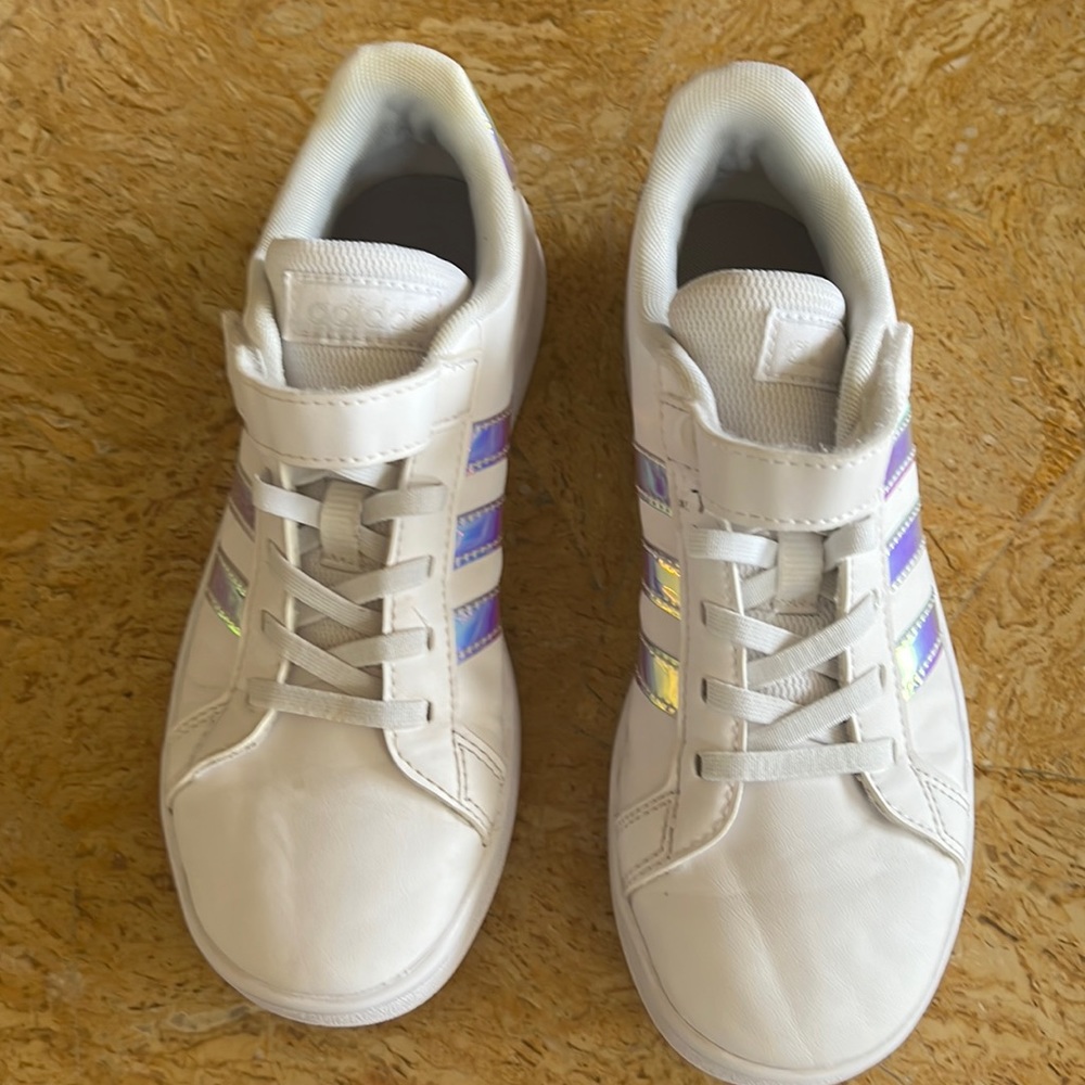 Girls Adidas Superstar sneakers  2 1/2 Still on Nordstrom website